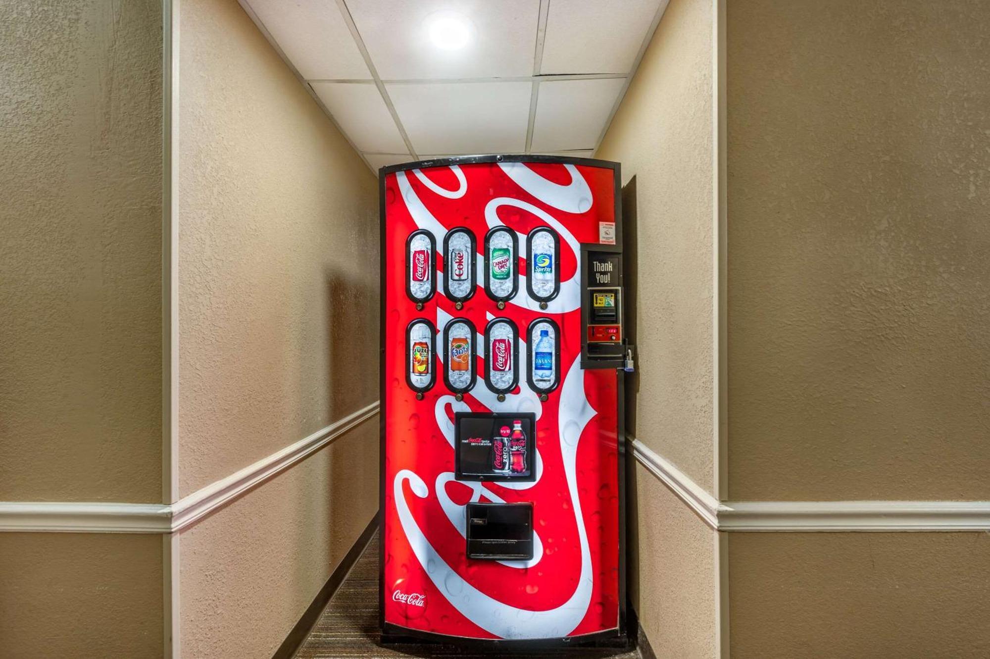 Comfort Inn & Suites East Hartford - Hartford Eksteriør bilde