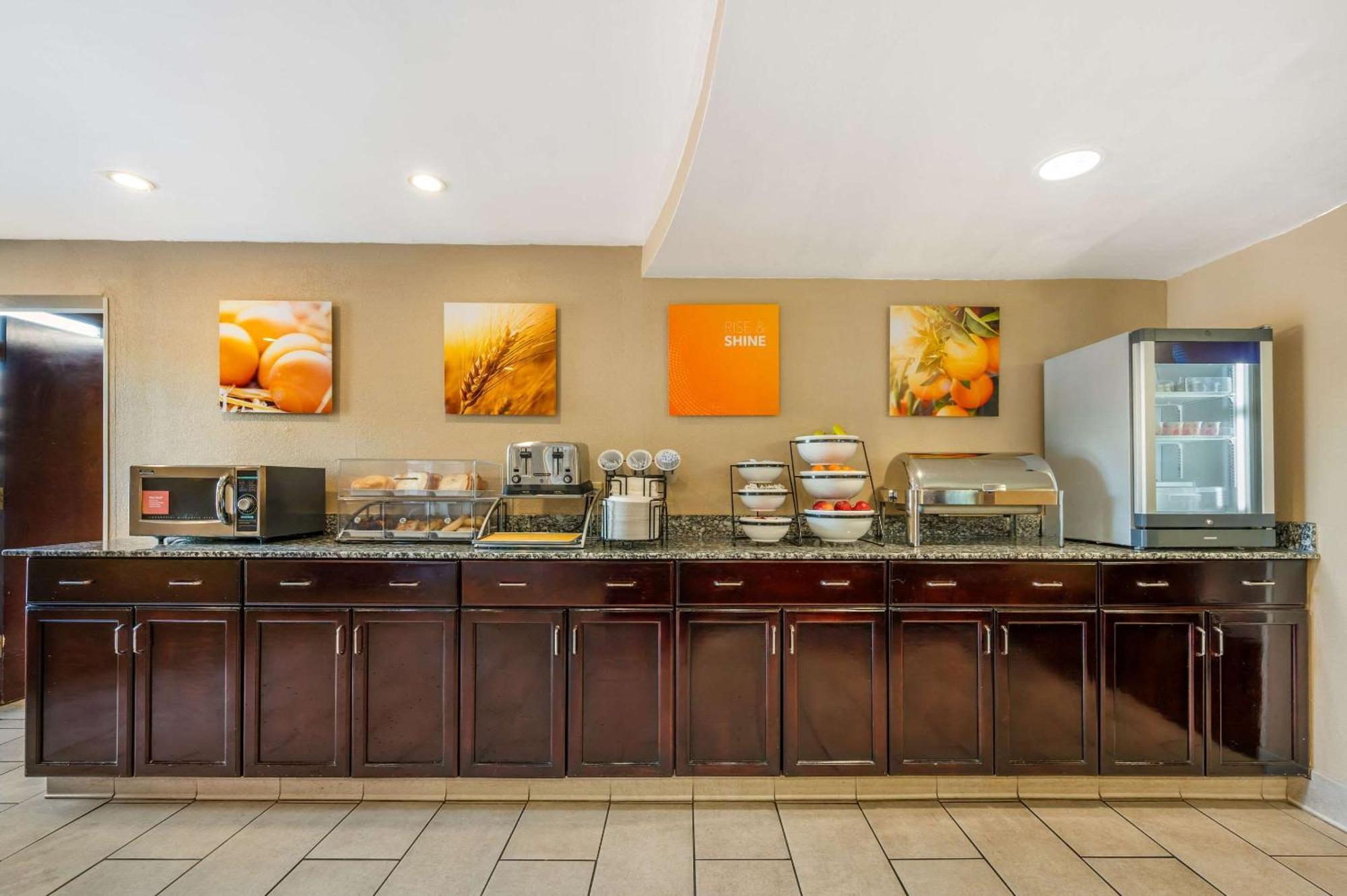 Comfort Inn & Suites East Hartford - Hartford Eksteriør bilde