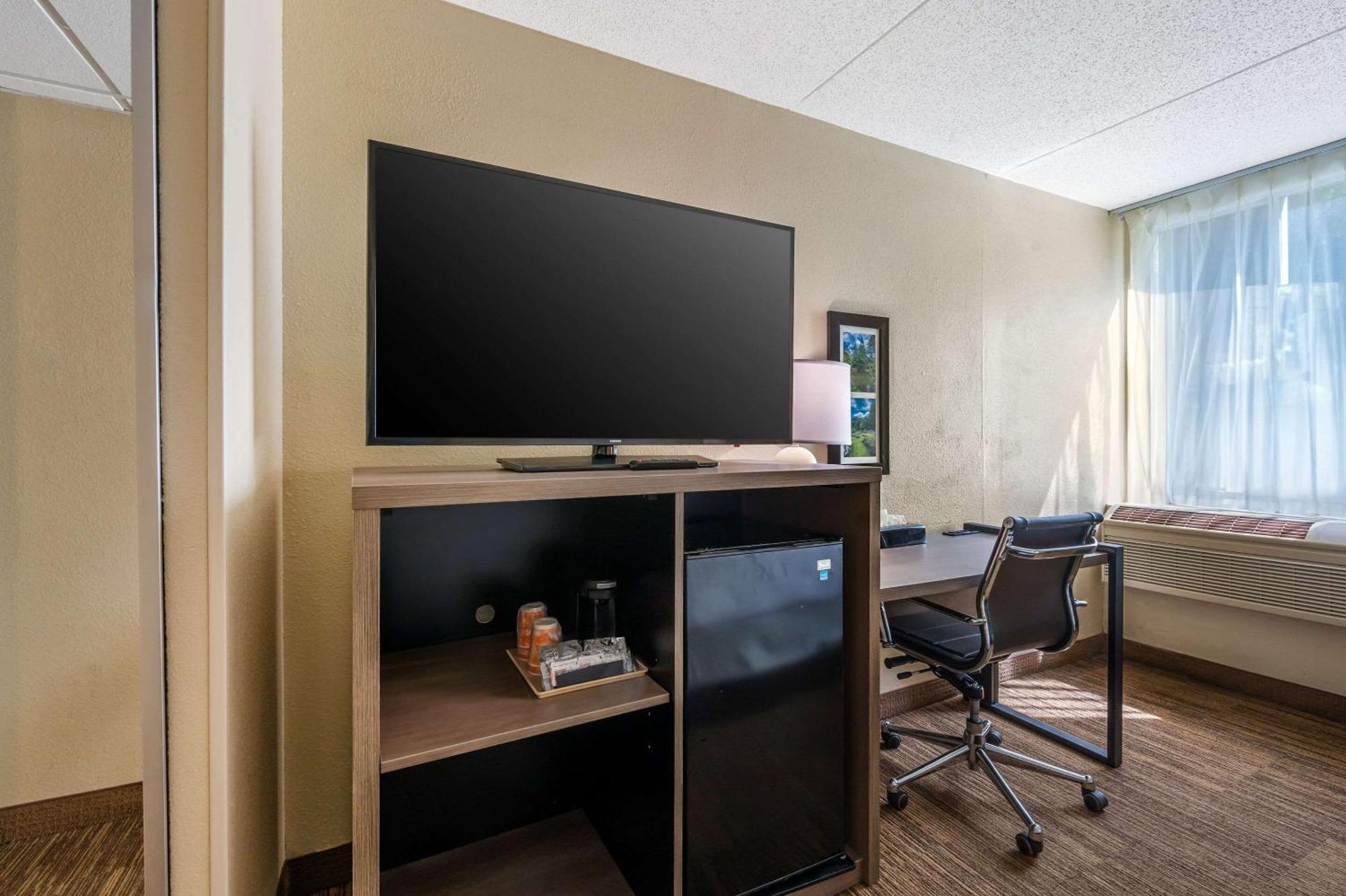 Comfort Inn & Suites East Hartford - Hartford Eksteriør bilde