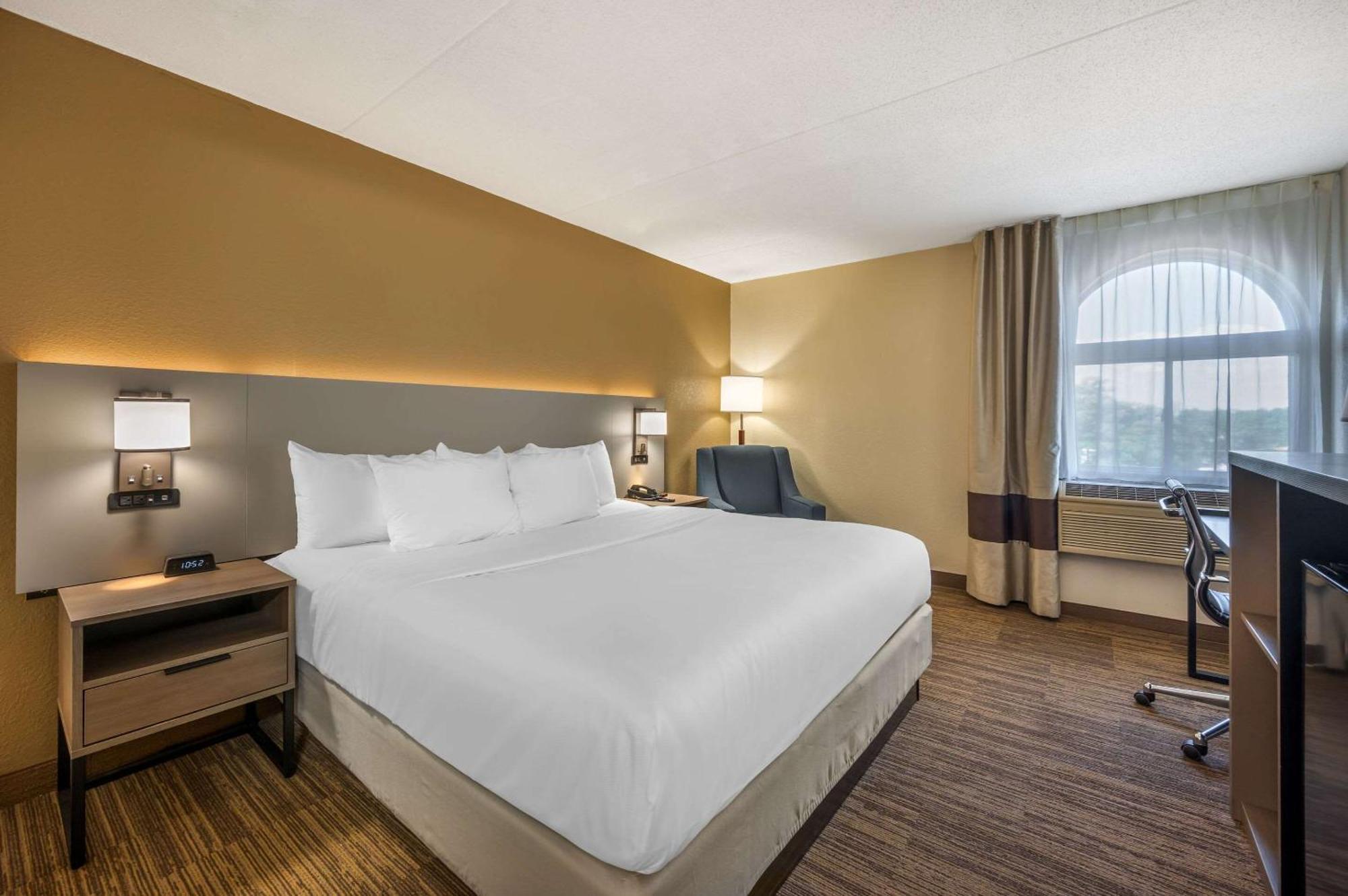 Comfort Inn & Suites East Hartford - Hartford Eksteriør bilde
