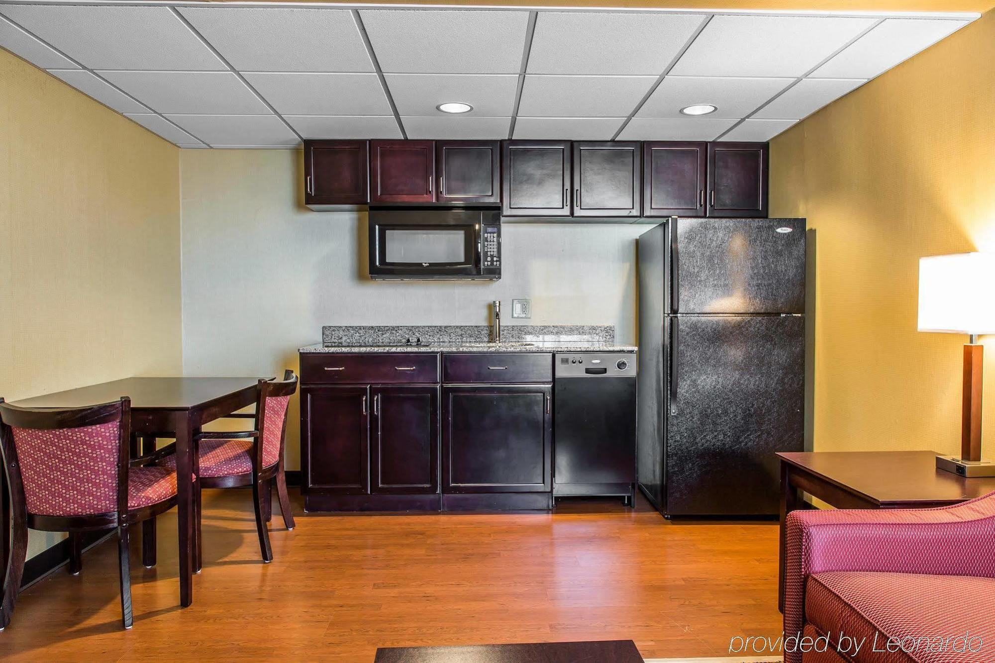 Comfort Inn & Suites East Hartford - Hartford Eksteriør bilde
